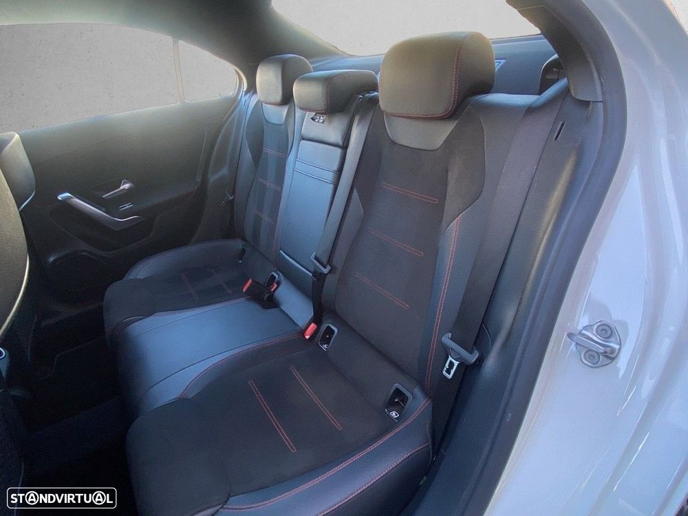 Mercedes-Benz A 200 Limousine AMG Line Aut. - 9