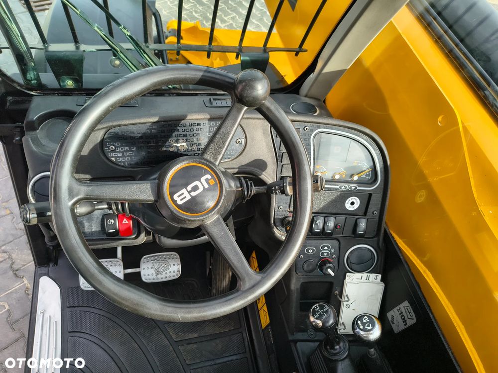 JCB 540-140 - 26