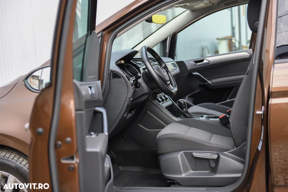 Volkswagen Touran - 9