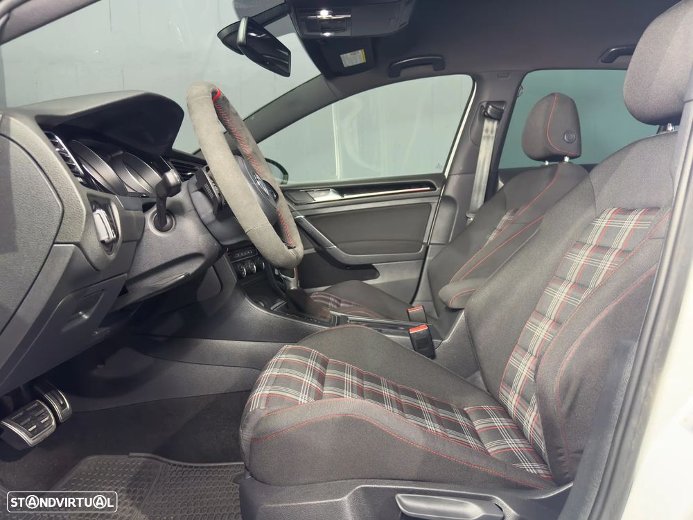 VW Golf GTI BlueMotion DSG - 9