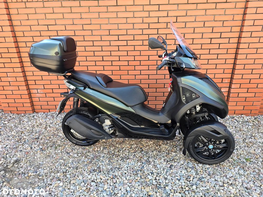 Piaggio MP-3 - 3