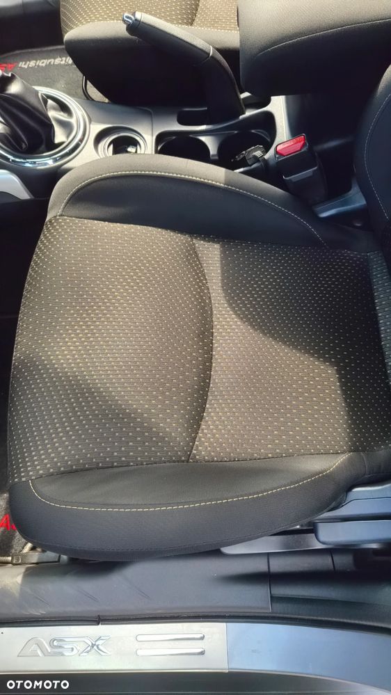 Mitsubishi ASX - 26