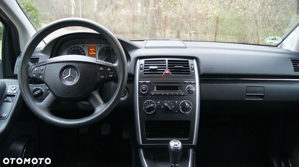 Mercedes-Benz Klasa B 150 Special Edition - 13