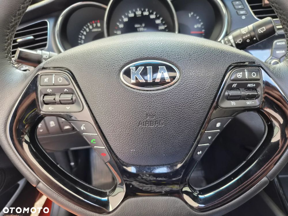 Kia ProCeed - 22