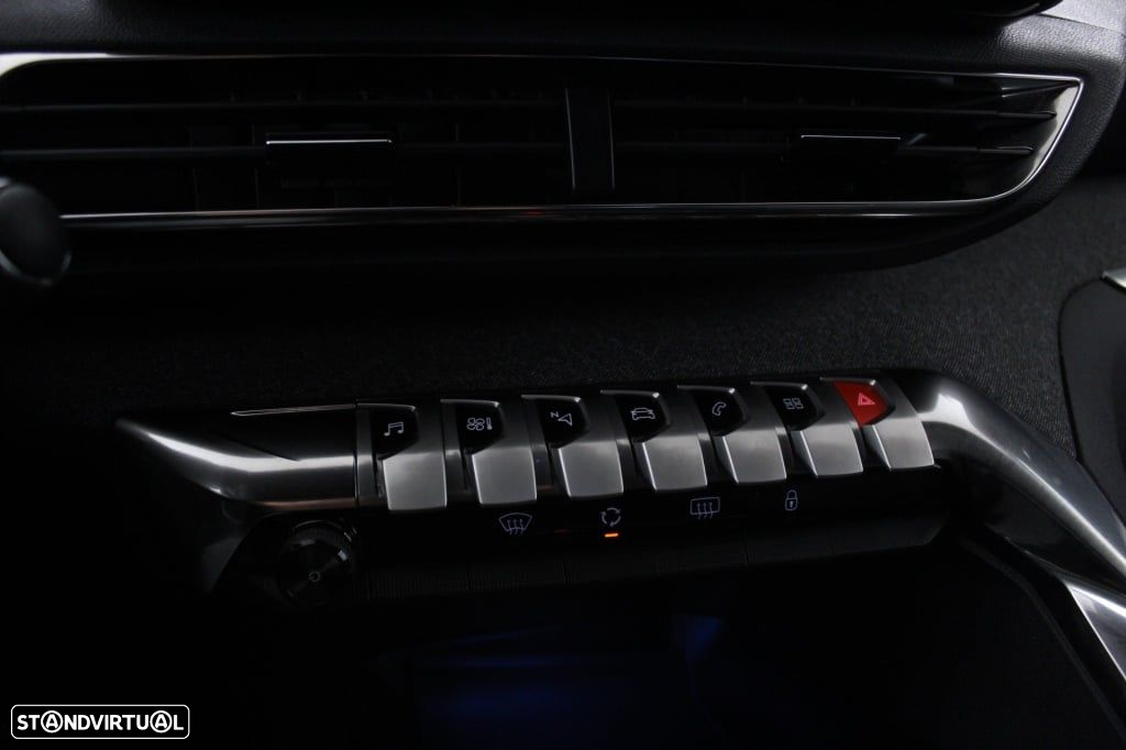 Peugeot 3008 1.5 BlueHDi Allure Pack EAT8 - 29