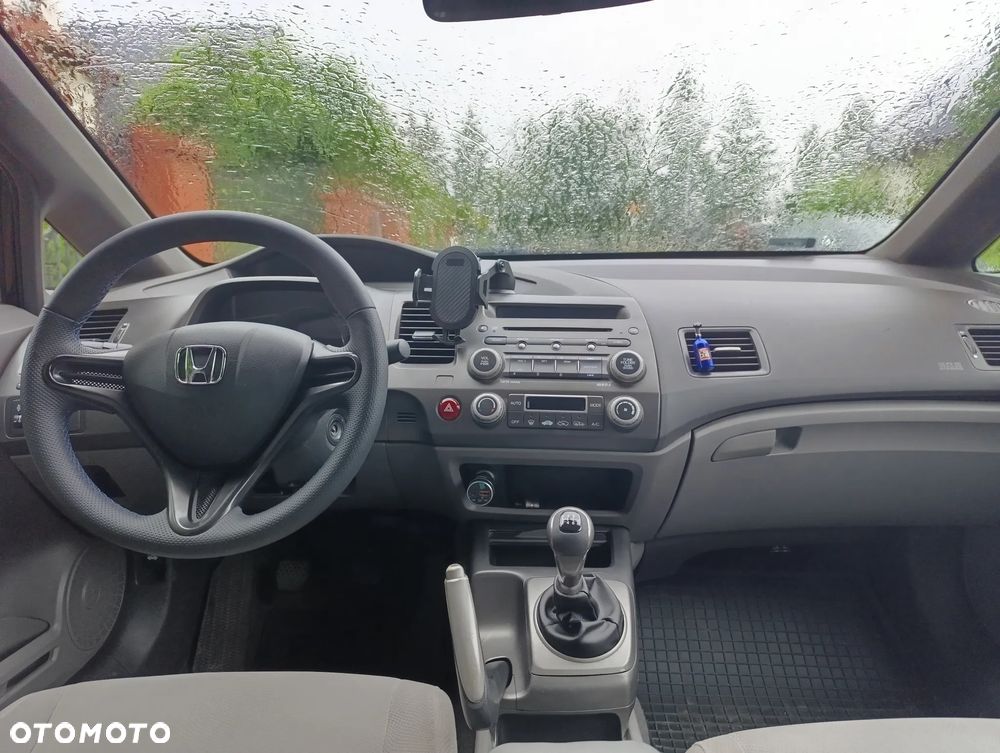 Honda Civic 1.8 Comfort - 27