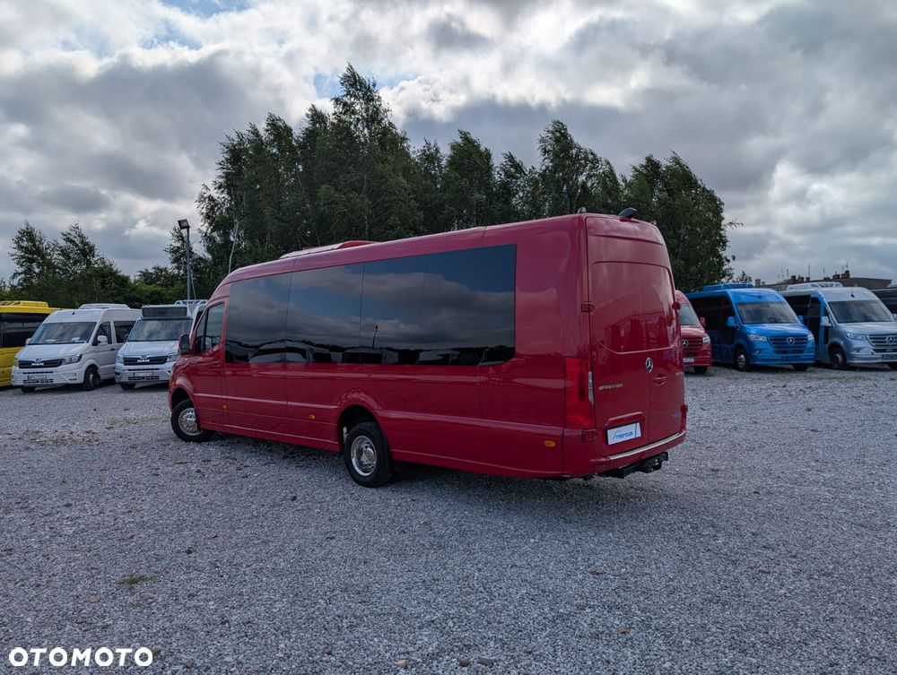 Mercedes-Benz Sprinter 517 - 9