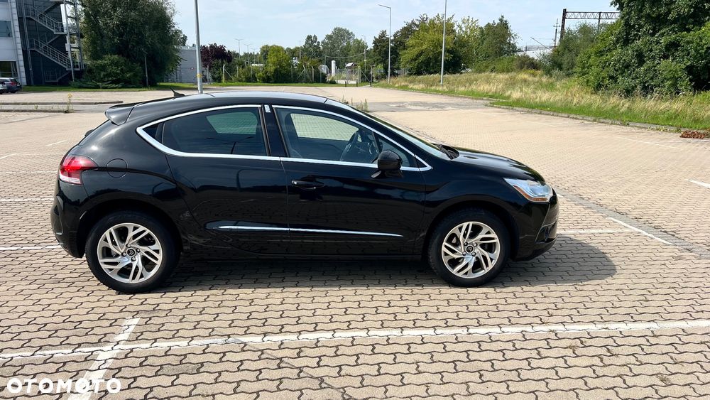Citroën DS4 PureTech 130 Stop&Start SoChic - 2