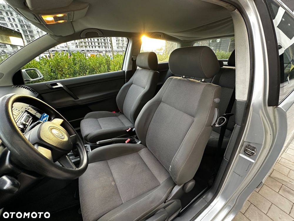 Volkswagen Polo 1.4 FSI - 12