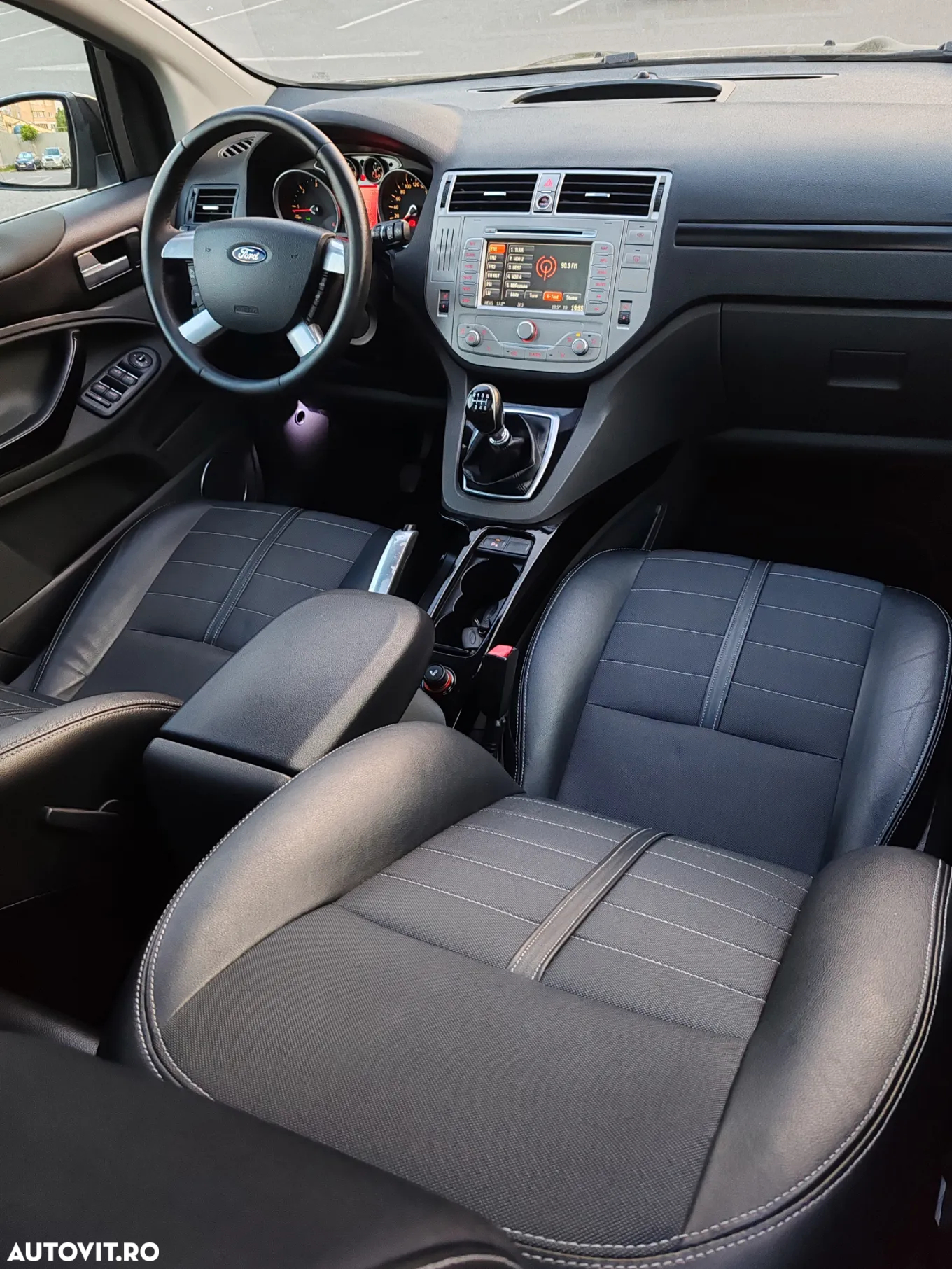 Ford Kuga 2.0 TDCi 4x4 Titanium - 10