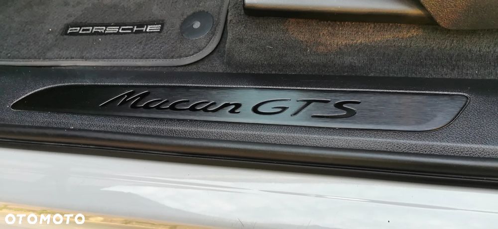 Porsche Macan - 37