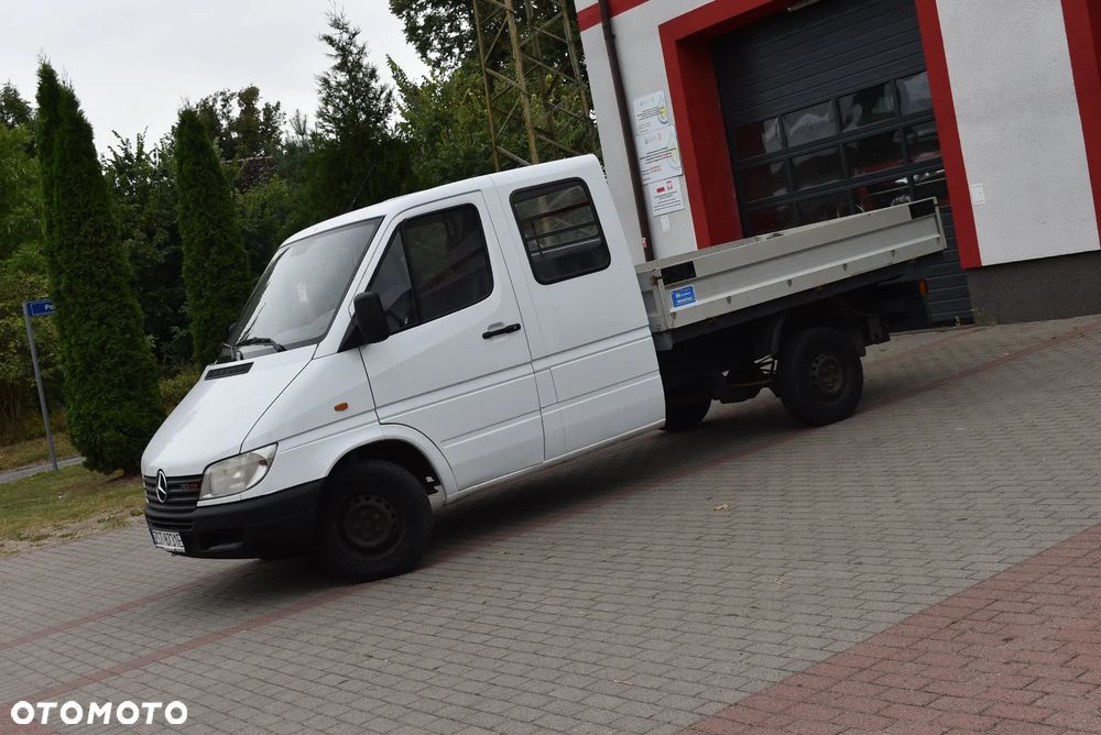 Mercedes-Benz SPRINTER - 24