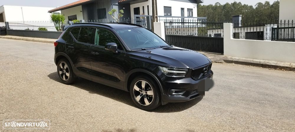 Volvo XC 40 2.0 D3 Momentum Plus - 36