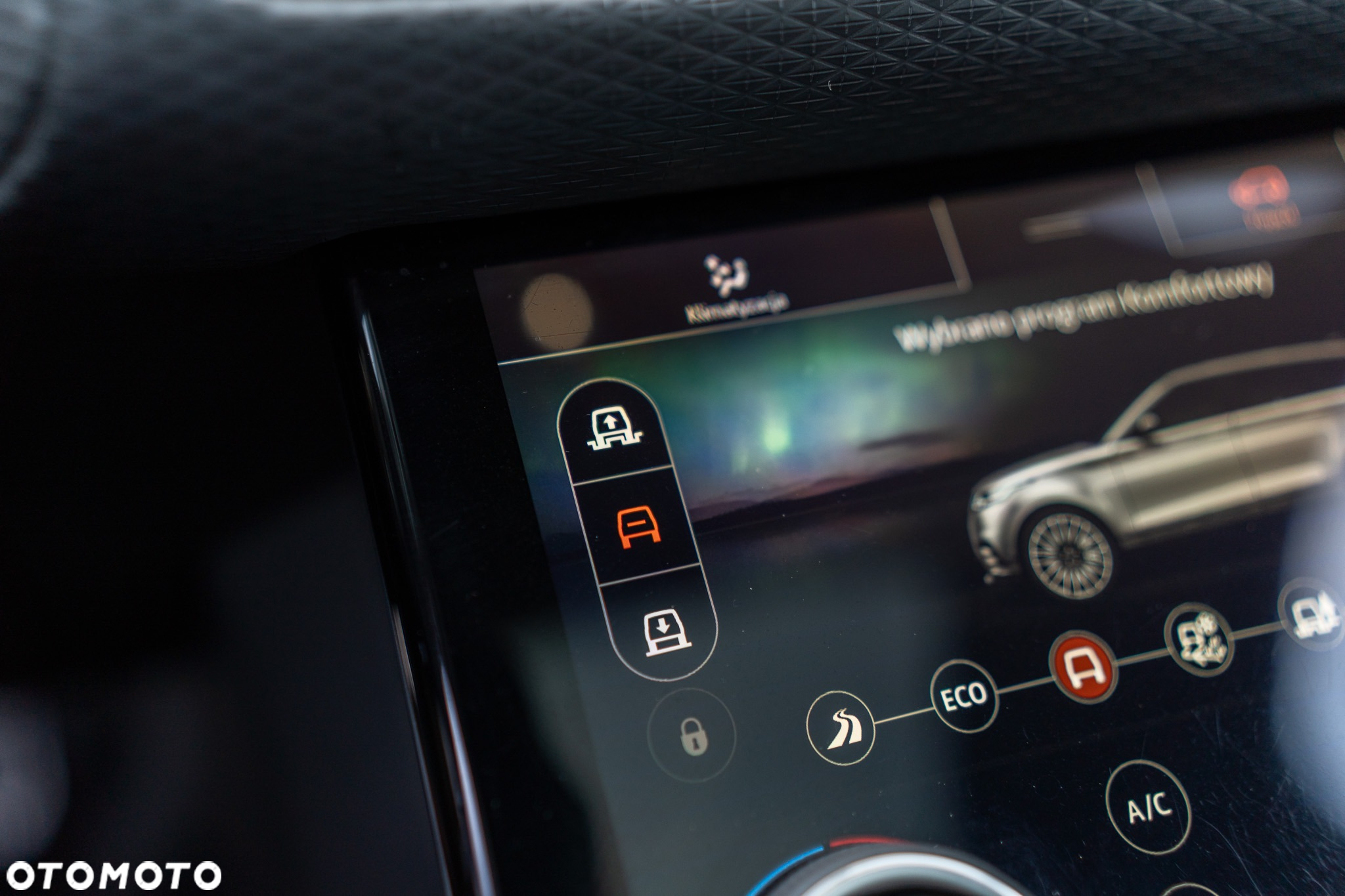 Land Rover Range Rover Velar 3.0 Si6 R-Dynamic SE - 14