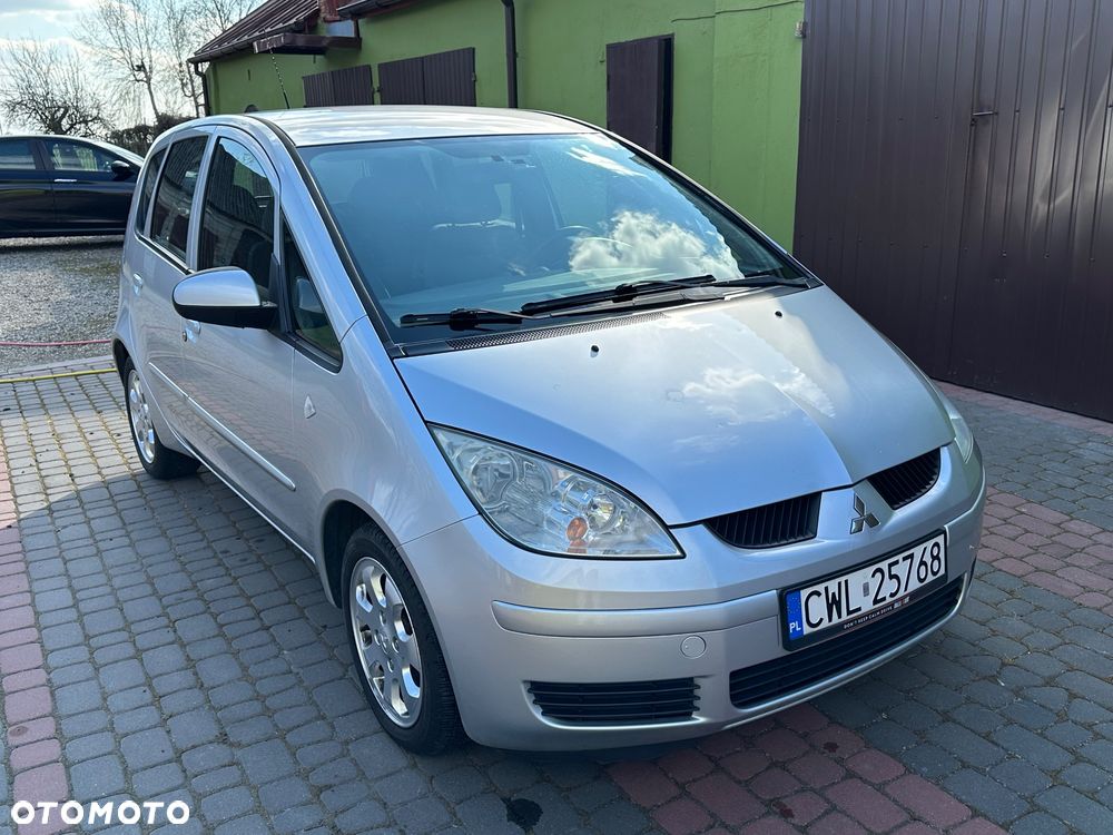 Mitsubishi Colt - 2