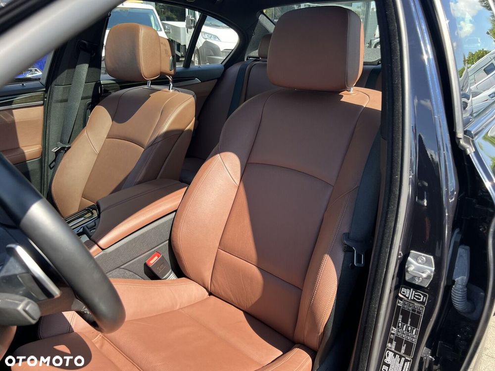 BMW Seria 5 - 14