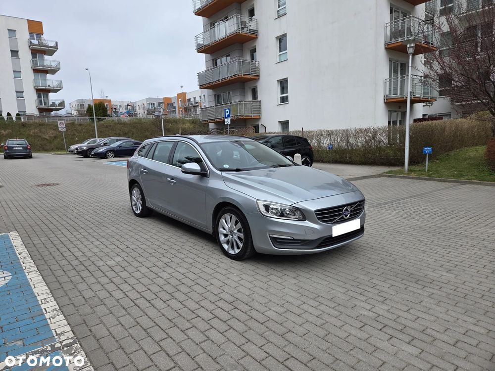Volvo S60 D2 Drive-E Kinetic - 3
