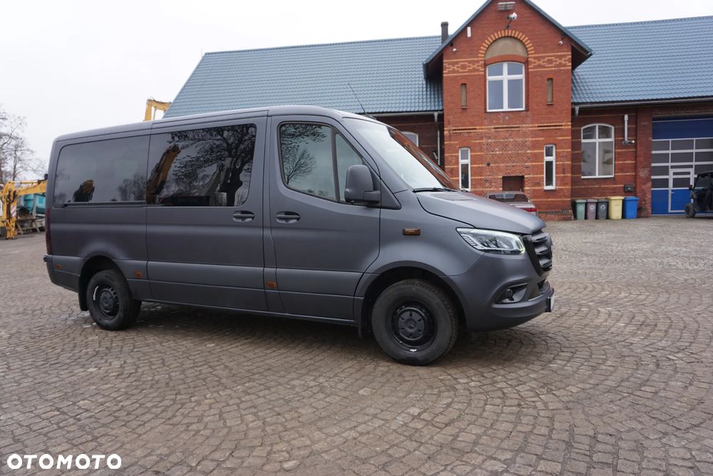 Mercedes-Benz Sprinter - 1