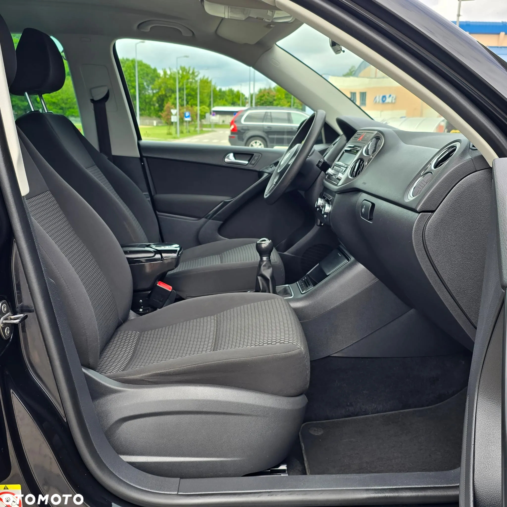 Volkswagen Tiguan - 26