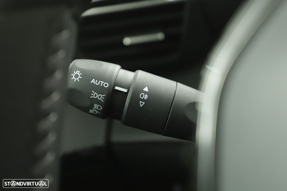 Peugeot 2008 1.2 PureTech Allure - 16