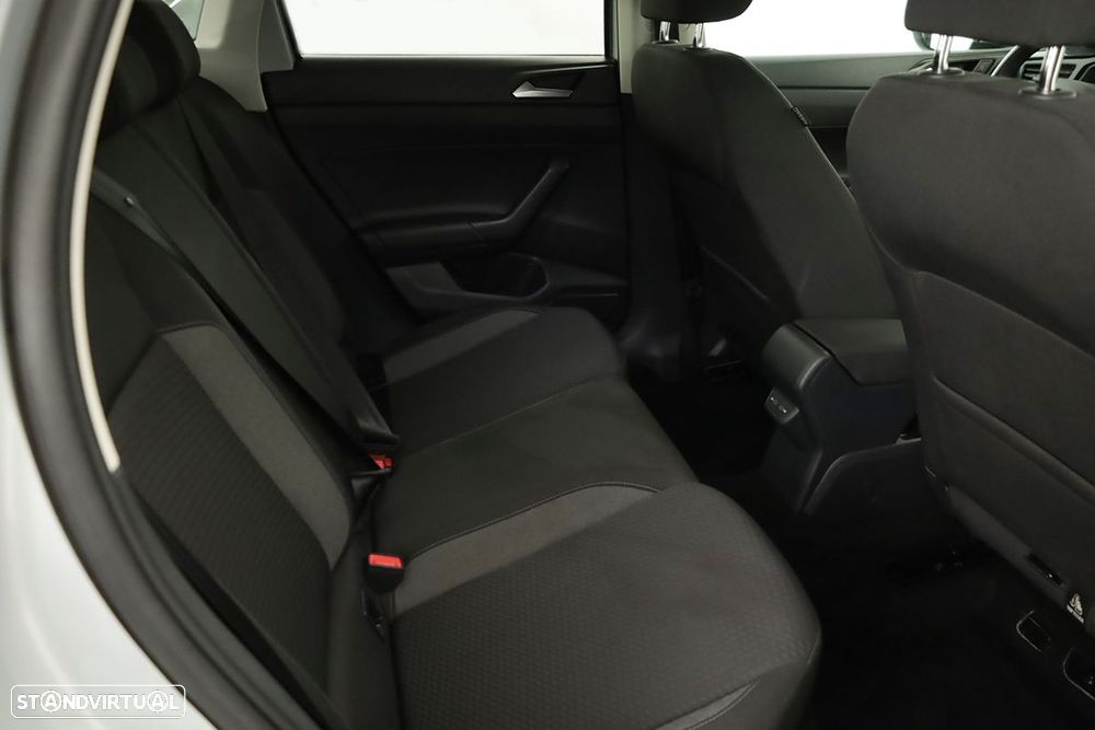 VW Taigo 1.0 TSI Urban DSG - 20