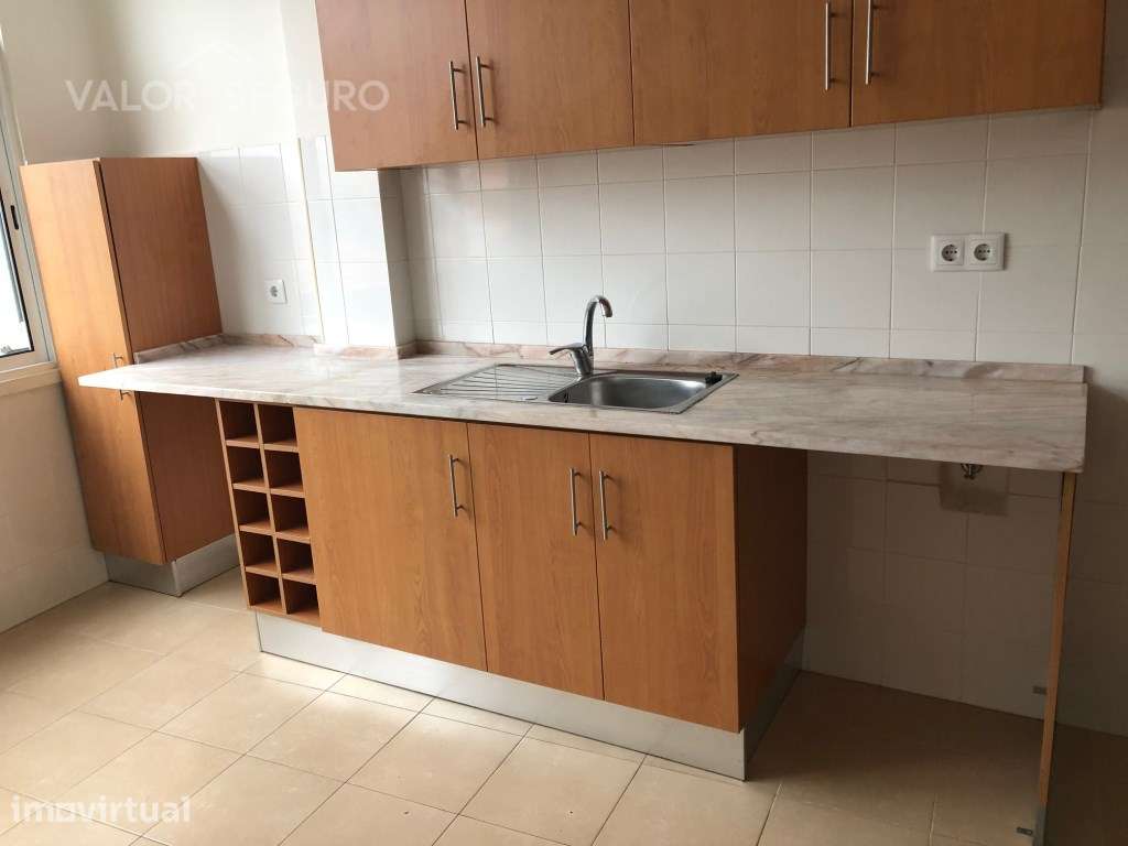 Apartamento T3 em Benfica em Lisboa - Grande imagem: 3/29