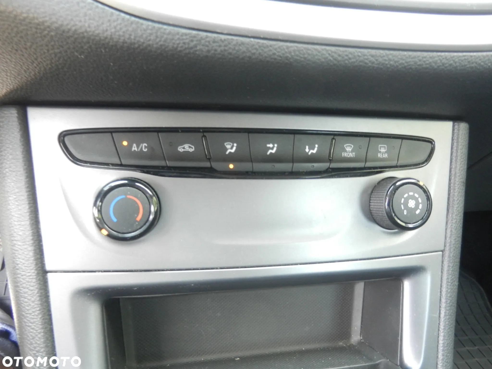 Opel Astra V 1.5 CDTI S&S - 18