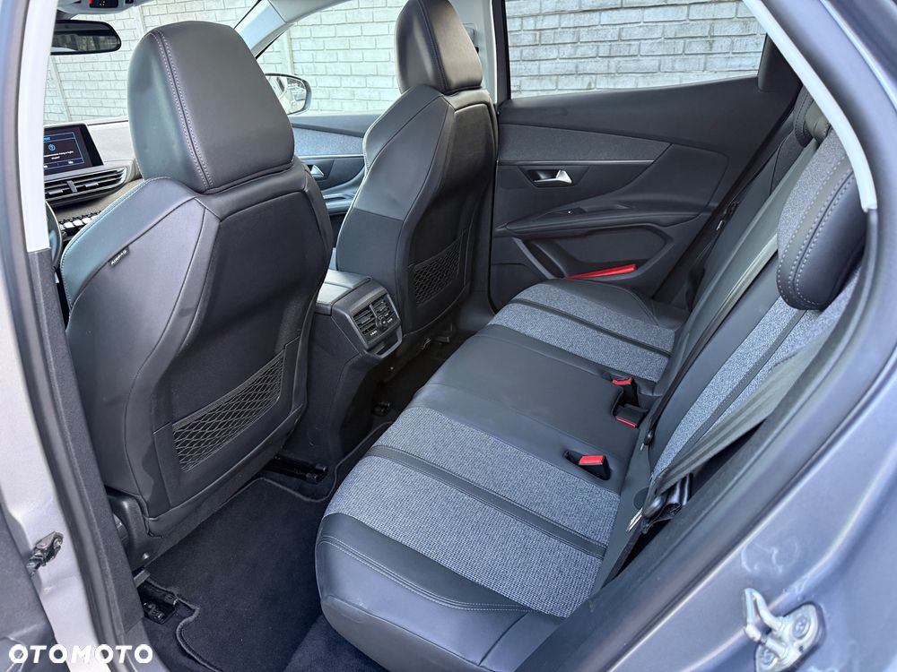 Peugeot 3008 - 29