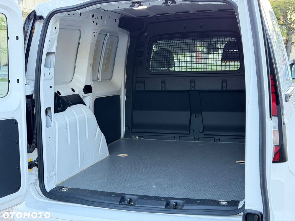 Volkswagen Caddy - 27