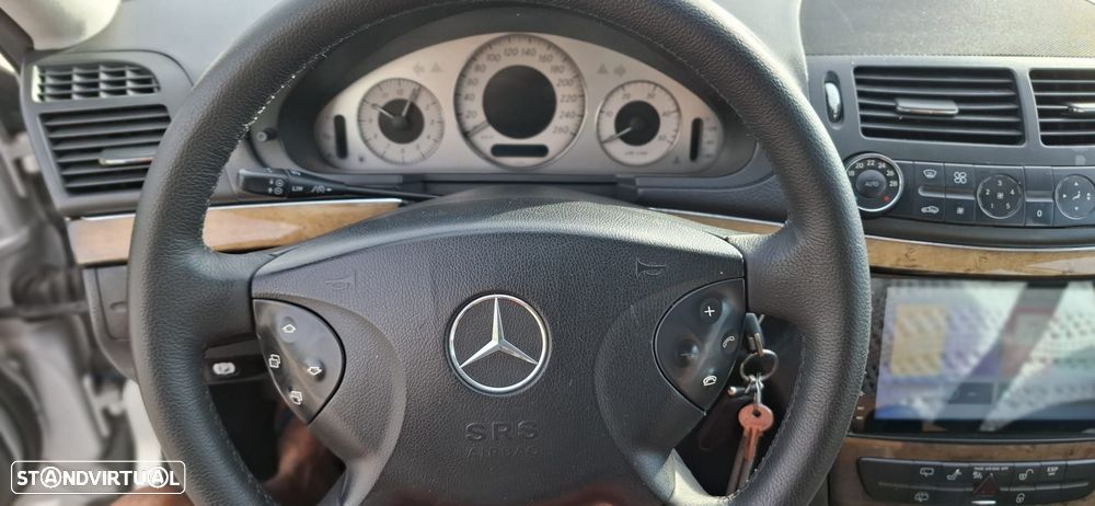 Mercedes-Benz E 220 CDi Avantgarde - 9
