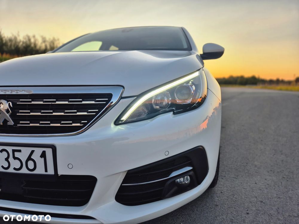Peugeot 308 BlueHDi 130 Stop & Start Allure Pack - 11