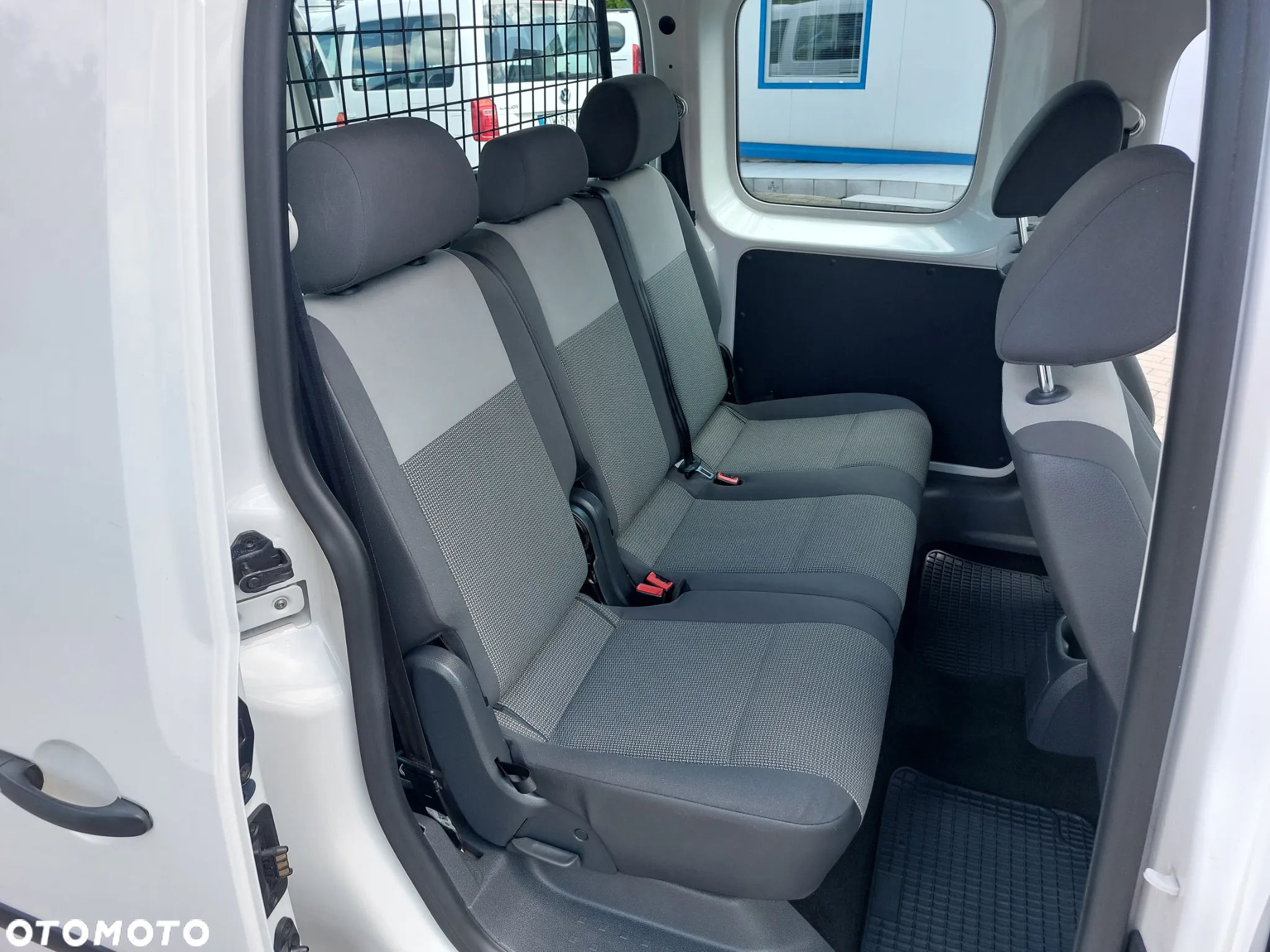 Volkswagen Caddy 1.6 TDI Comfortline - 15