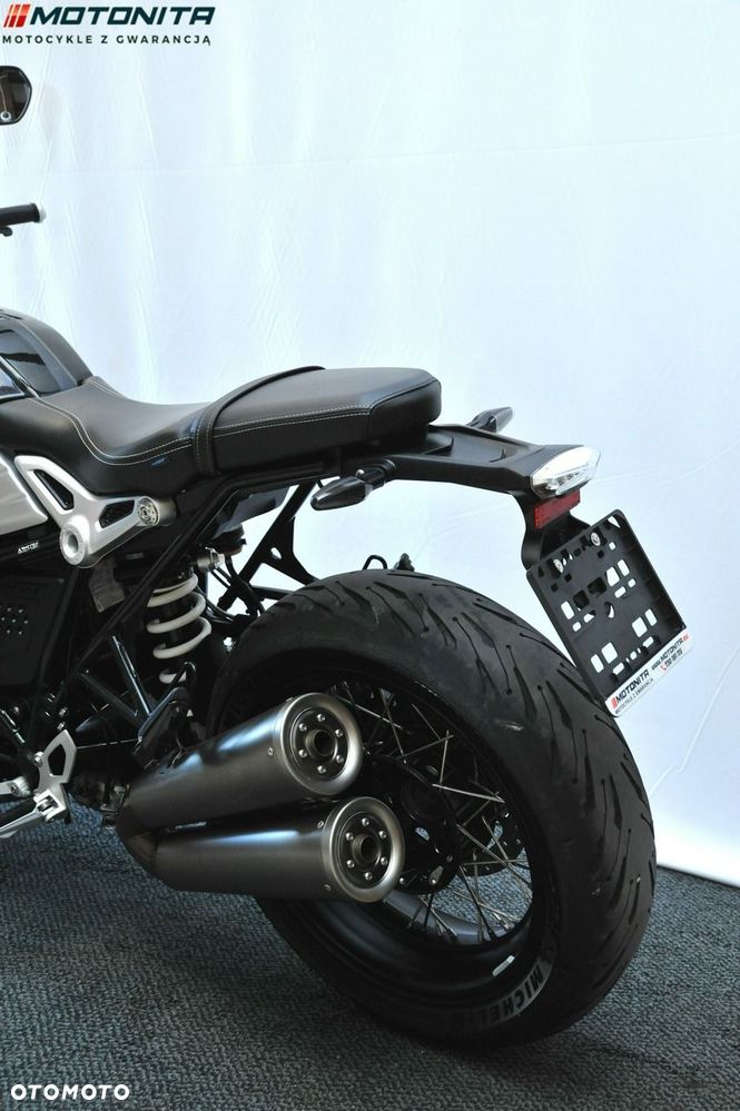 BMW R - 11