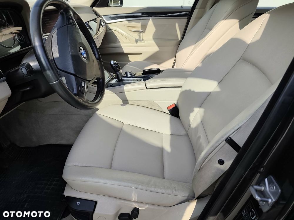 BMW Seria 5 530d xDrive - 18