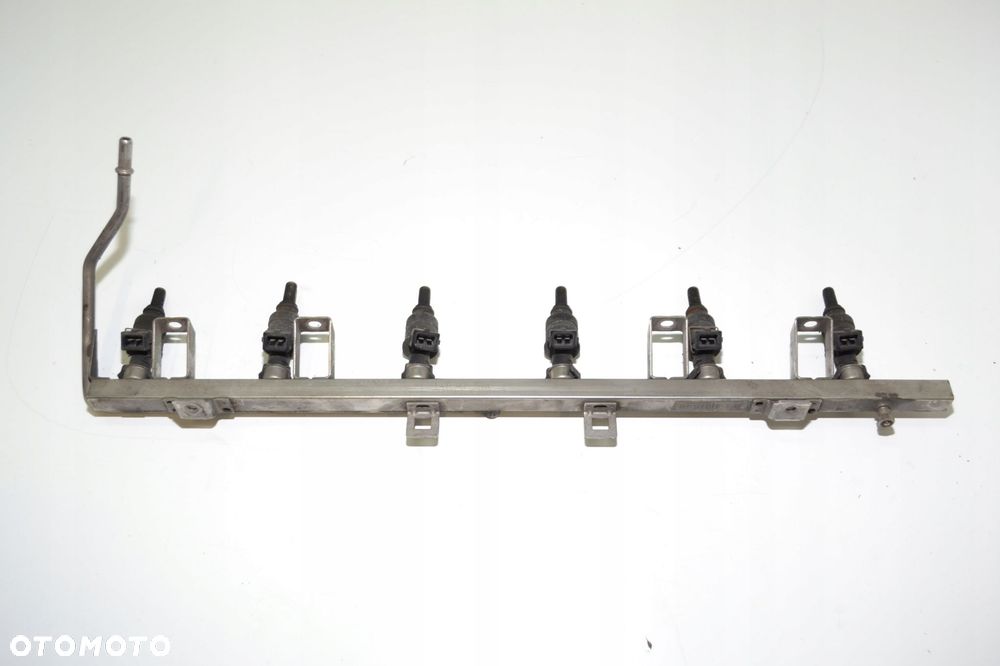 BMW E60 2.0 LISTWA WTRYSKOWA WTRYSKI 1437442 - 1