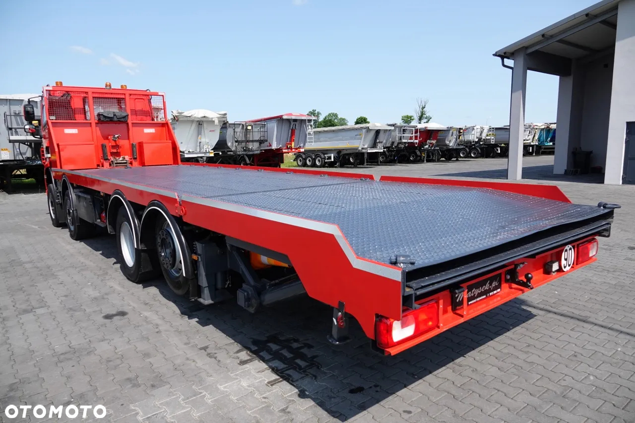 DAF CF 460 / 8x2/  LAWETA / PLATFORMA / NAJAZDY HYDRAULICZNE / WYCIĄGARKA / oś skrętna i podnoszona / EURO 6 - 13