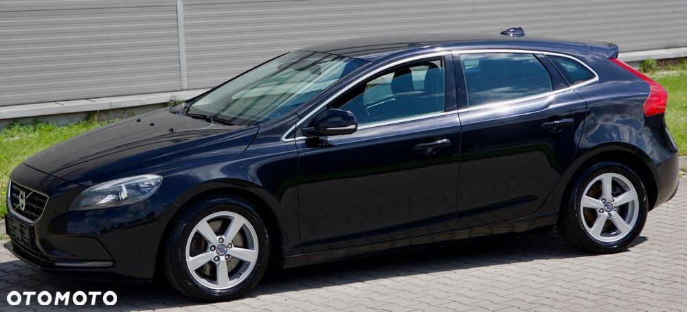 Volvo V40 D3 Momentum - 8