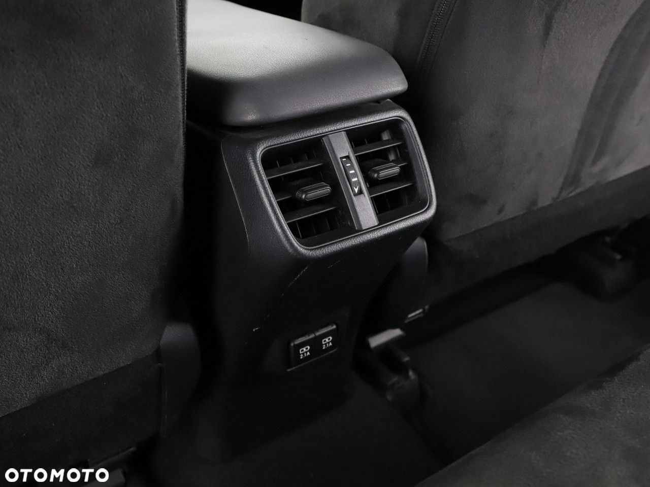 Lexus UX 200 GPF Business 2WD - 37