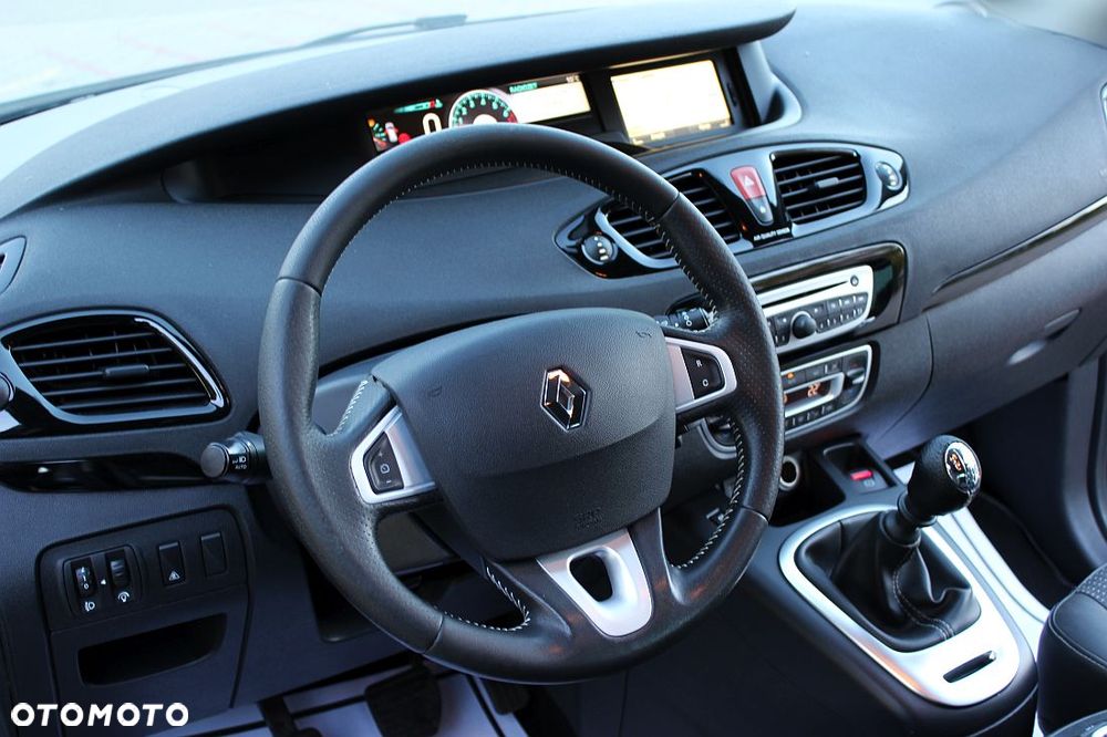 Renault Grand Scenic TCe 130 Bose Edition - 23