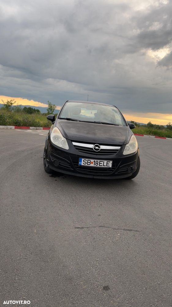Opel Corsa 1.2i Cosmo - 1