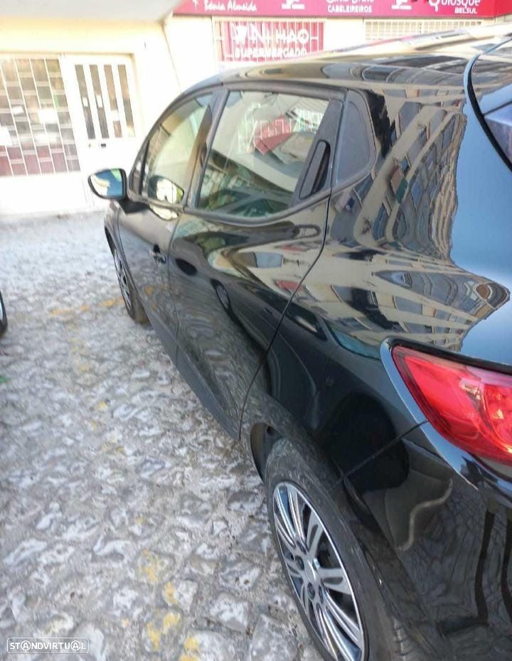 Renault Clio - 2