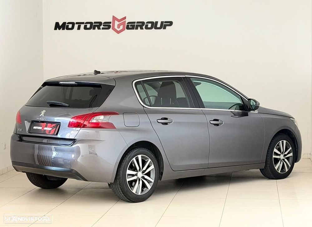 Peugeot 308 1.2 PureTech Allure EAT8 - 18