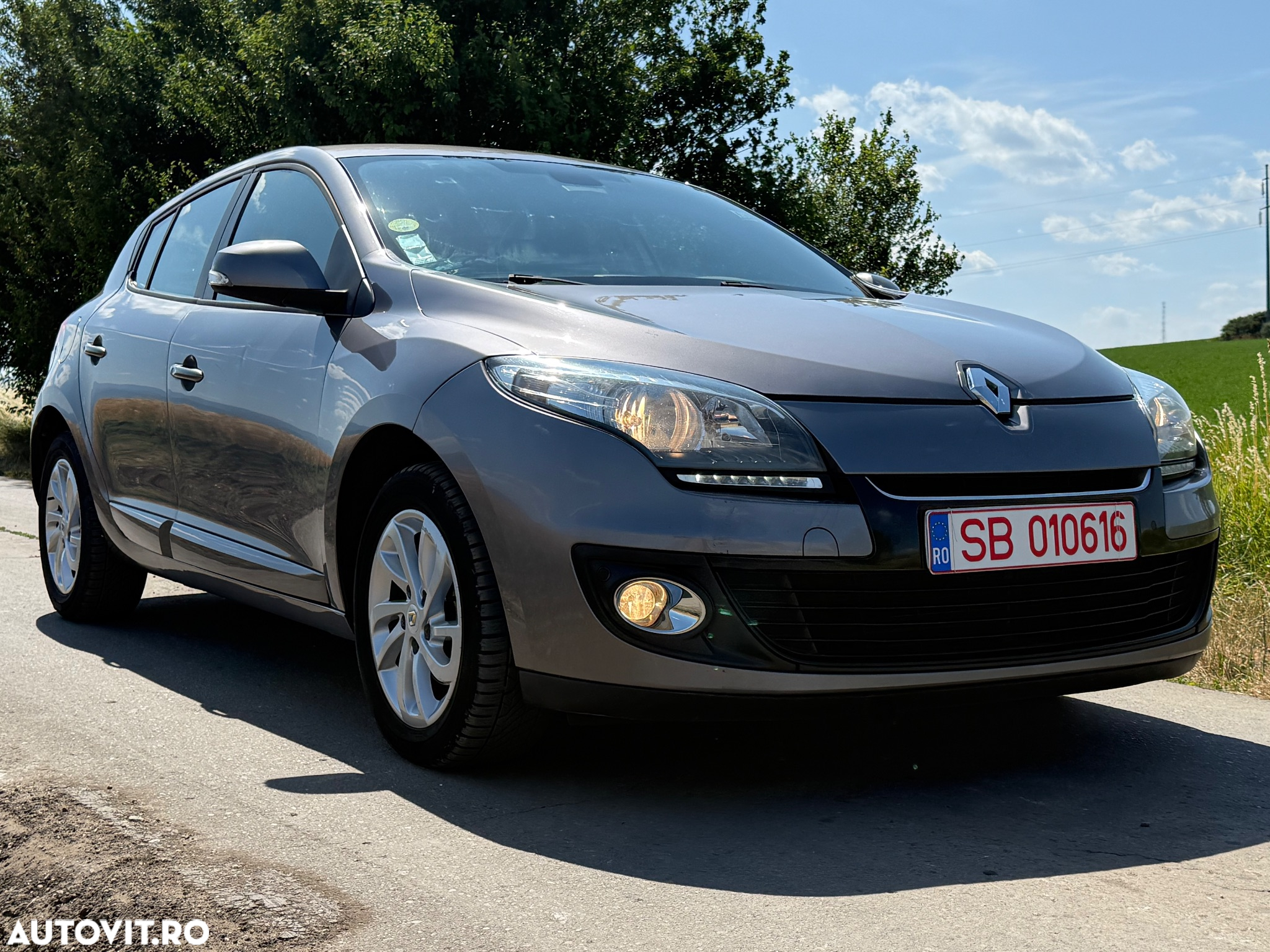 Renault Megane ENERGY dCi 110 Start & Stop LIMITED - 3