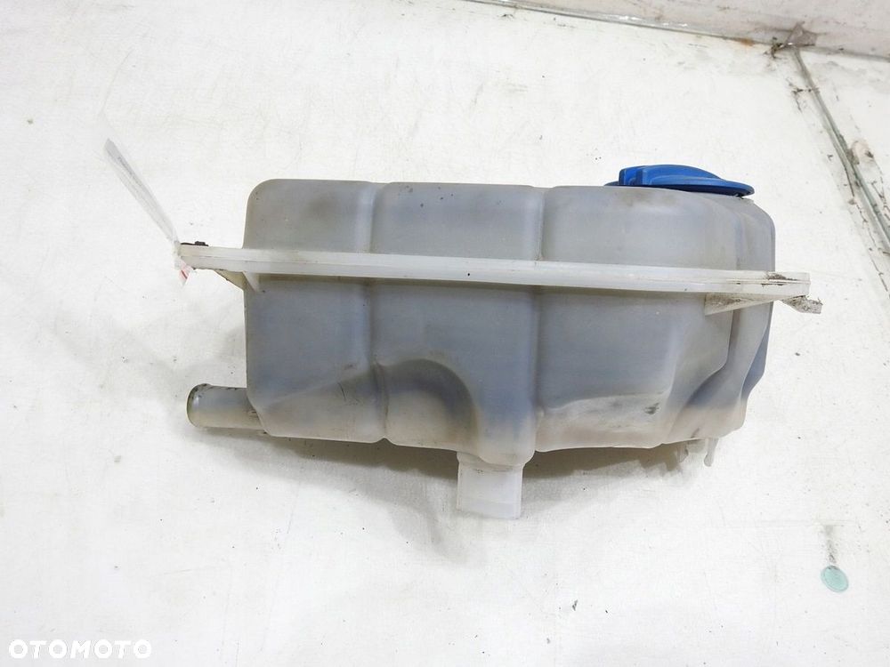 ZBIORNICZEK WYRÓWNAWCZY AUDI A4 B7 2.0 TDI - 5