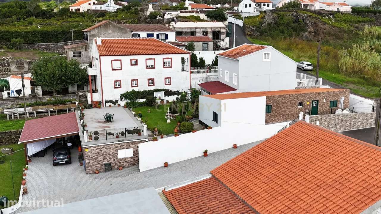 Moradia Multifuncional em São Mateus da Calheta, Ilha Terceira - Grande imagem: 3/30