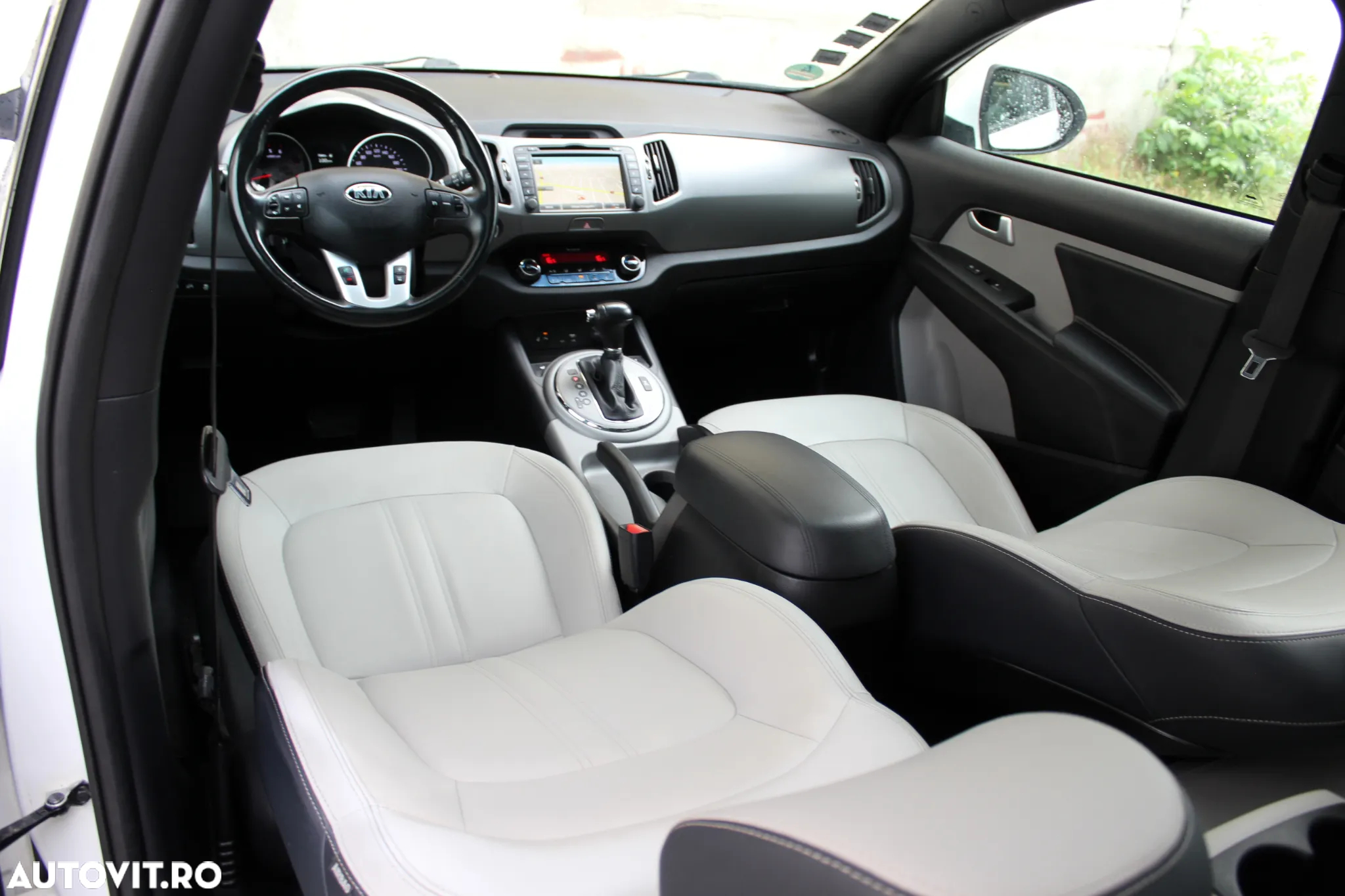 Kia Sportage 2,0 CRDI AWD Aut. Platinum - 6