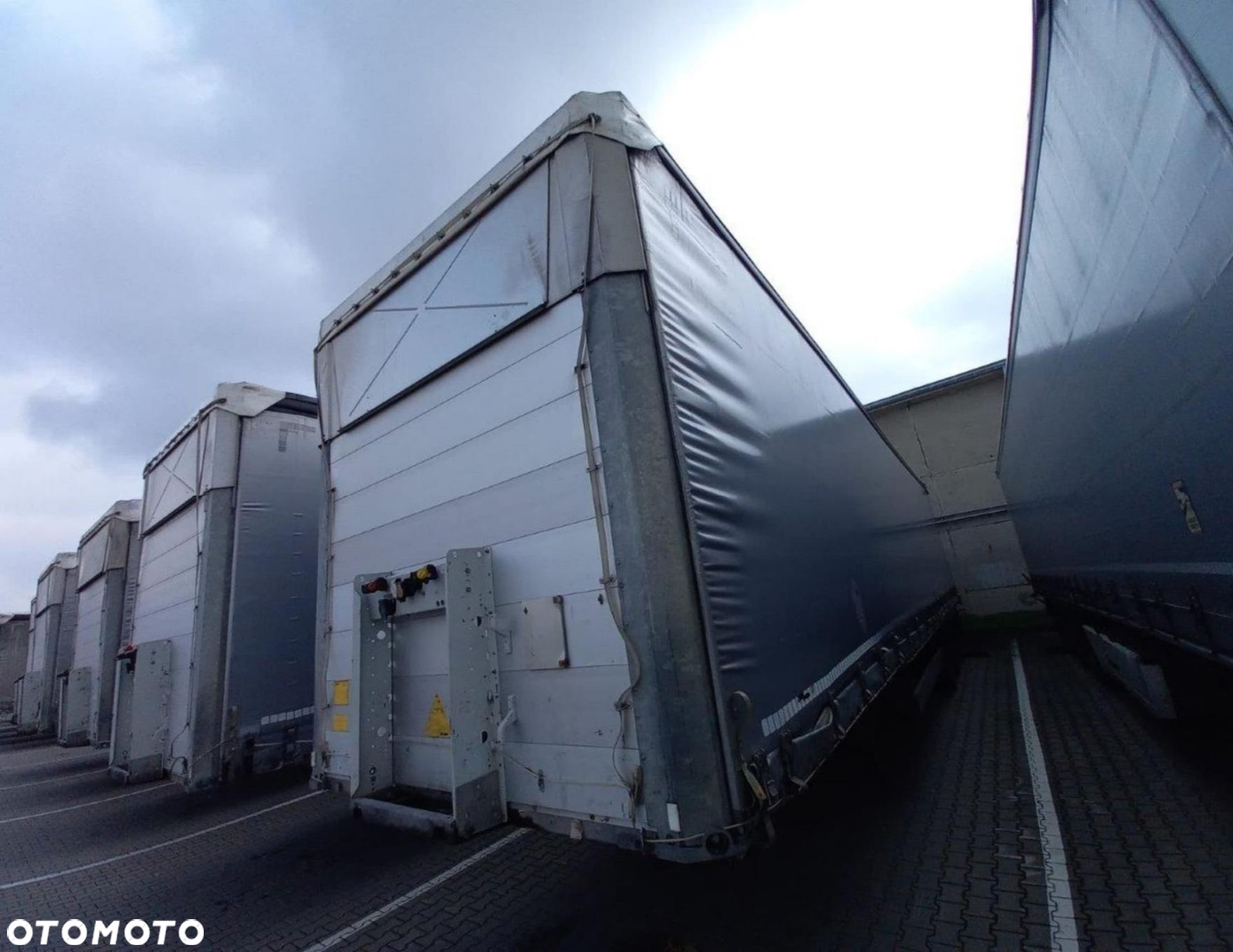 Schmitz Cargobull SCS24/L Varios - 3