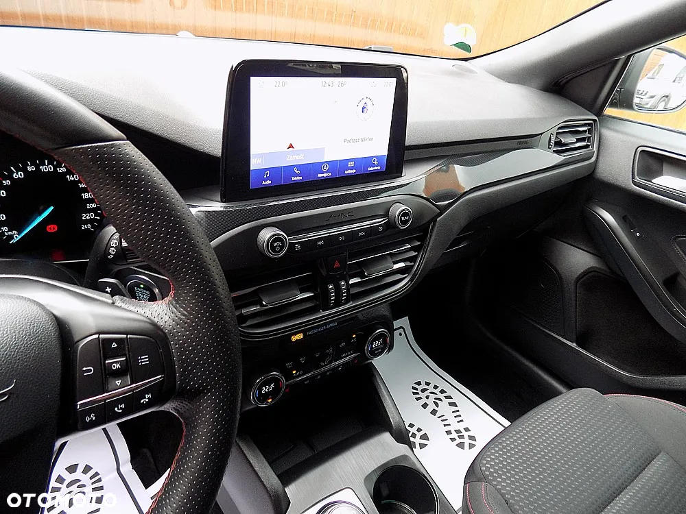 Ford Focus Turnier 1.5 EcoBlue Start-Stopp-System ST-LINE DESIGN - 12