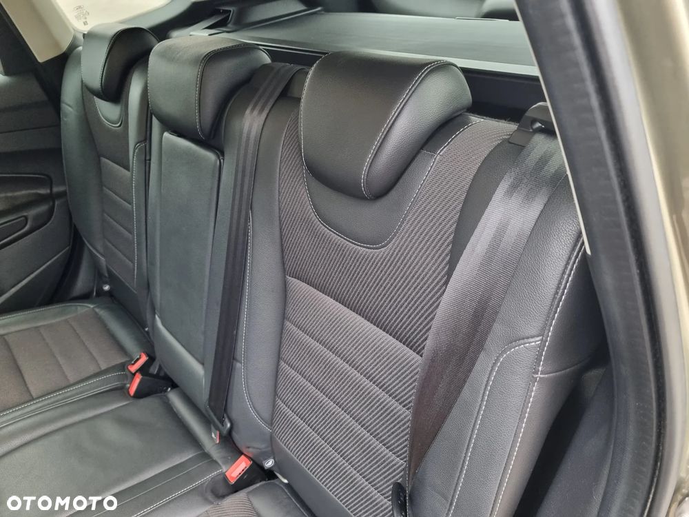 Ford Kuga 2.0 TDCi Titanium - 14