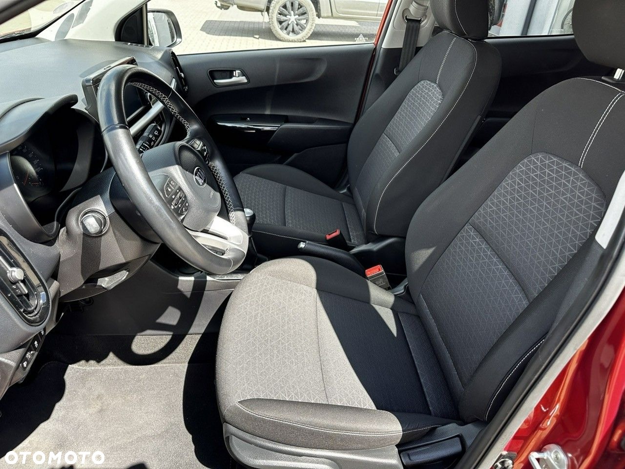 Kia Picanto - 25